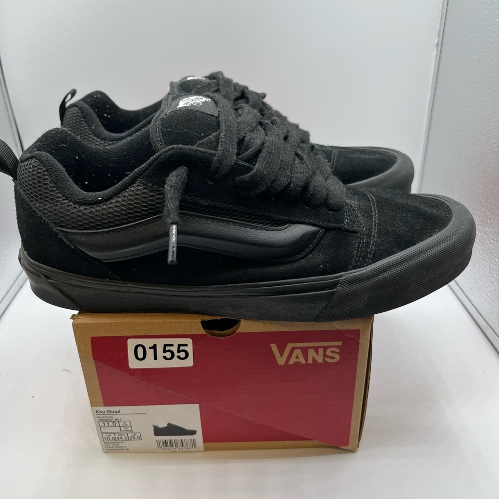 Vans Men's Black Low-Top Sneakers